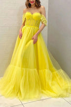 Gelbes A-Linien-Abendkleid mit schulterfreiem Korsett