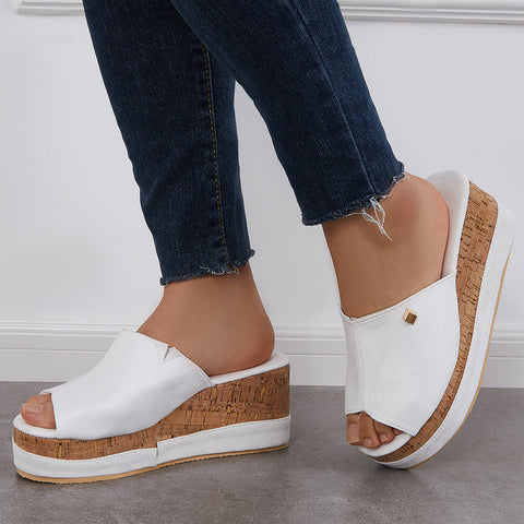 Bequeme Slip-on-Sandalen mit Korkfußbett und Plateau-Keilabsatz 