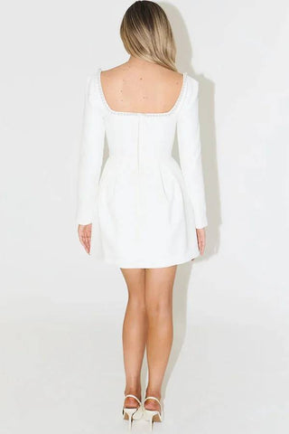 Vestido mini de manga larga con escote cuadrado y adornos de perlas "You'll Remember Me"
