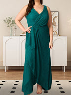 A-Linien-Kleid mit V-Ausschnitt, Raffungen und metallisch schimmerndem Netzstoff