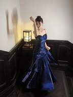 Grünes, langes Satin-Partykleid mit Meerjungfrauen-Trägern, grünes Satin-Abendkleid/Ballkleid