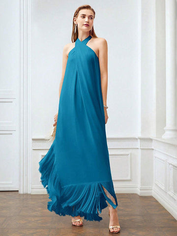 Ecru-weißes Etuikleid mit Neckholder, plissiert, attraktives Maxikleid mit Fransen 