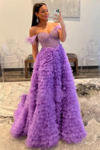 Schulterfreies, gestuftes A-Linien-Abendkleid aus Tüll mit langem Korsett und Perlenstickerei