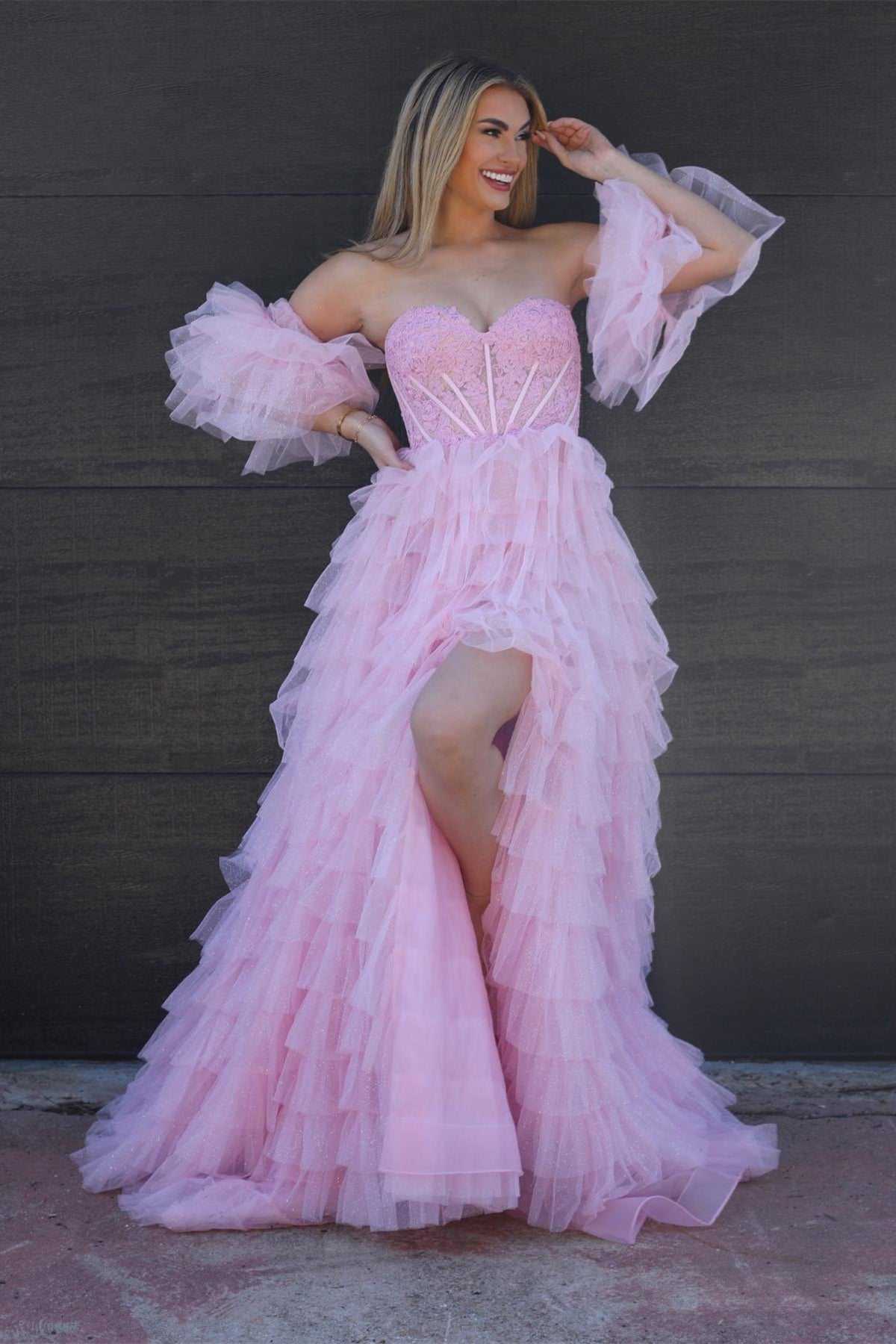 A-Linien-Abendkleid aus glitzerndem Tüll mit Herzausschnitt und Schlitz