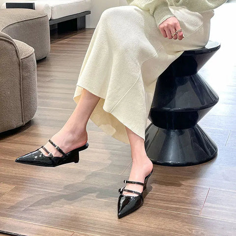 Halb Hausschuhe Frauen 2024 Sommer Neue Oberbekleidung Mode Einfarbig spitzen ende Zehe Starke Ferse hochhackigen frauen schuhe 