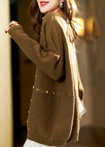 Blusa de punto con cuentas y cuello redondo color café para mujer, manga larga 