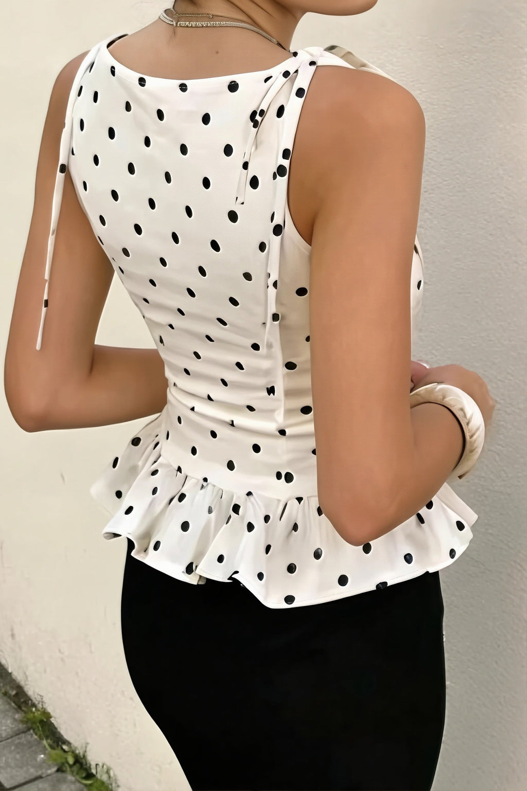 Dot Print Round Neck Fitted Versatile Tank Top