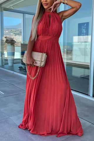 Vestido de fiesta largo plisado con cintura y cuello halter sin mangas de Meridress