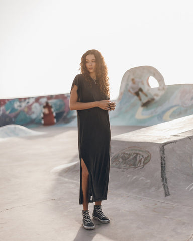 Simple and Effortless Open Sleeve Slit Oversized T-shirt Midi Dress