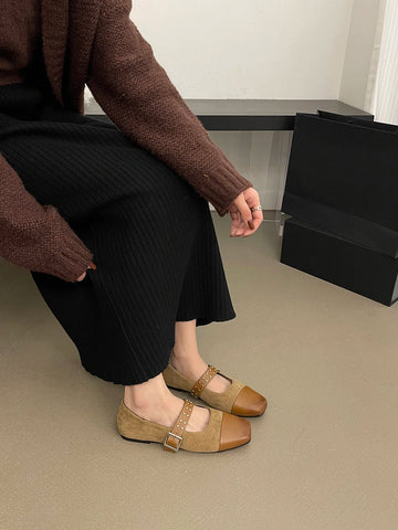 Mocasines Mary Jane de punta redonda para mujer, recién llegados en 2024, planos de moda, negros, marrones y beige, con diseño de remaches, zapatos casuales de diario para mujer, tallas 35-39 