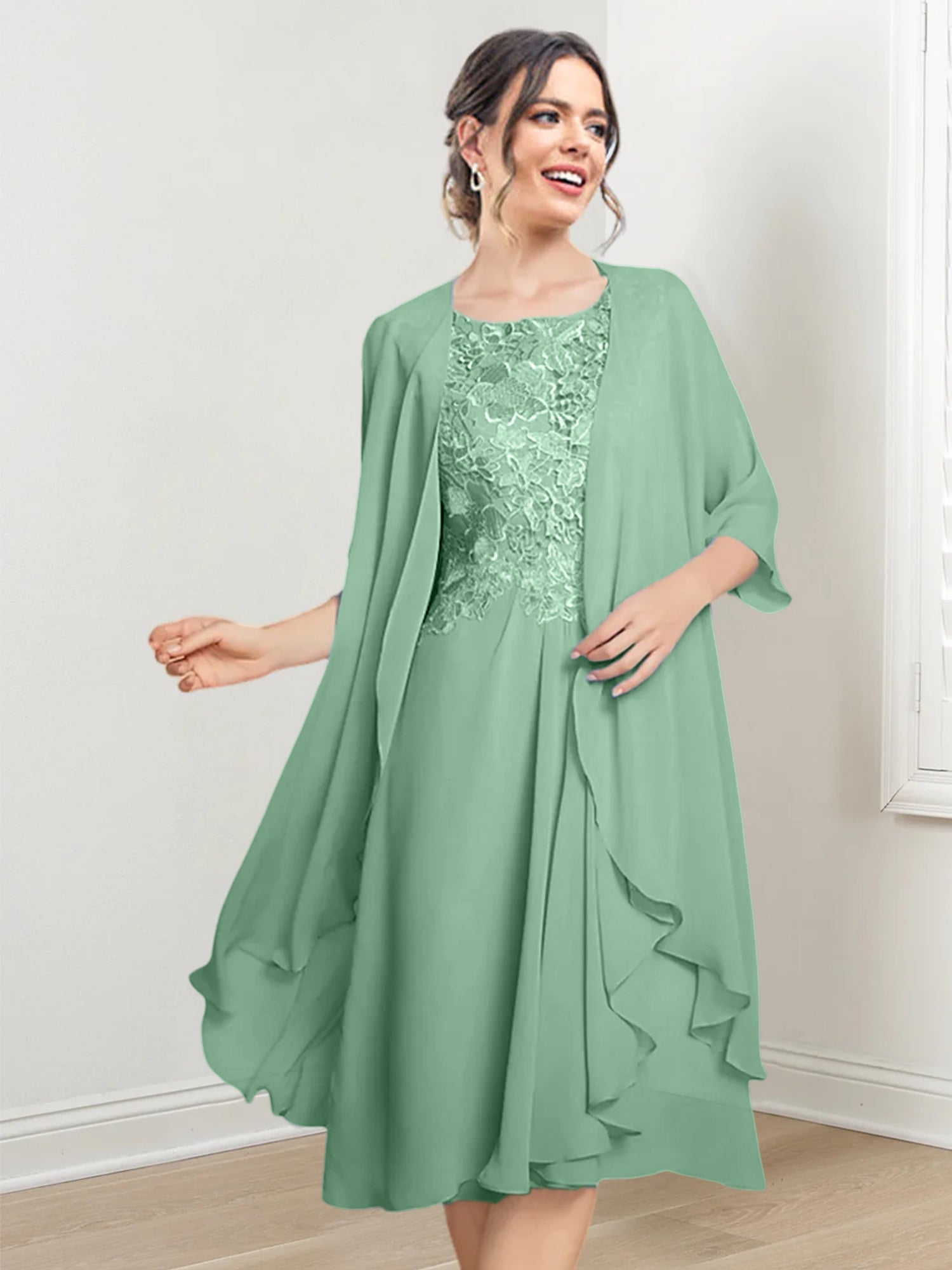 Vestidos de madre de la novia de corte A/princesa con escote redondo y largo hasta la rodilla 