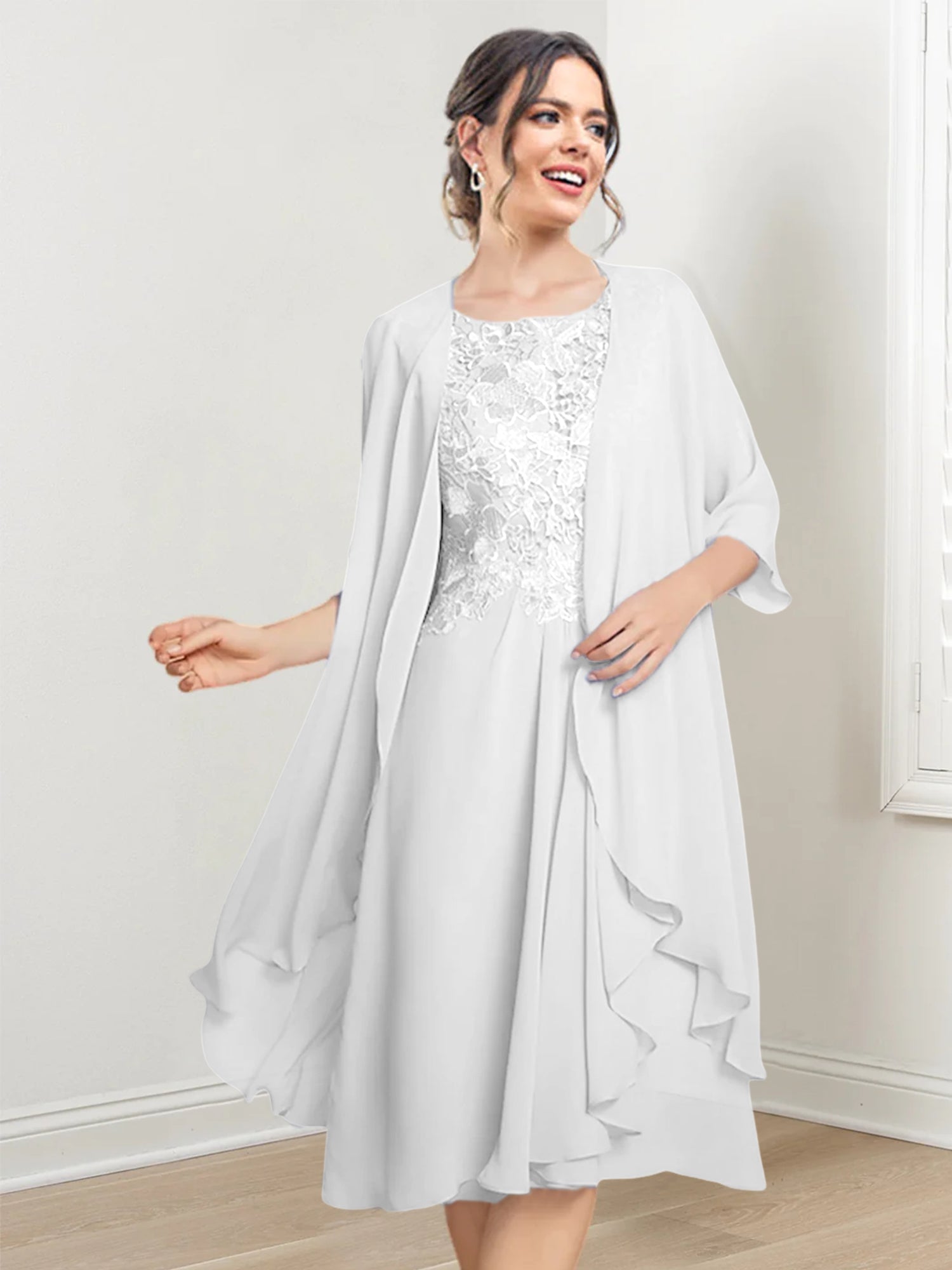Vestidos de madre de la novia de corte A/princesa con escote redondo y largo hasta la rodilla 