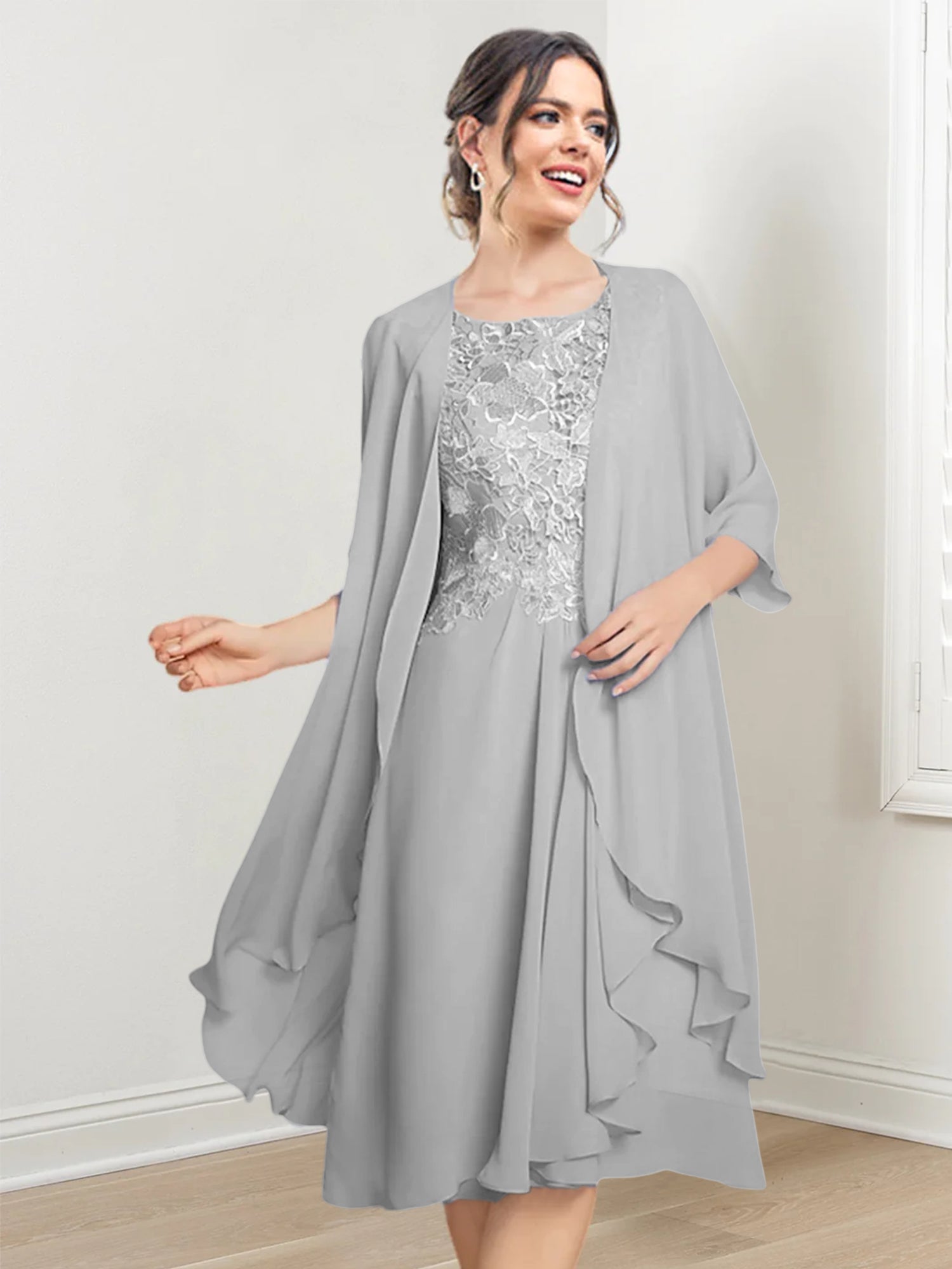 Vestidos de madre de la novia de corte A/princesa con escote redondo y largo hasta la rodilla 