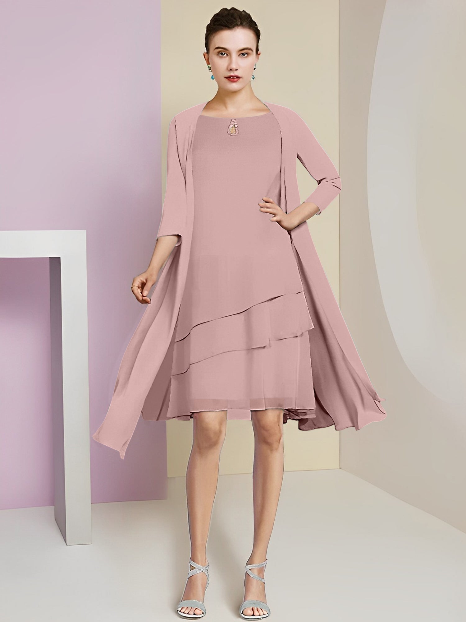 Vestidos de madre de la novia de corte A/princesa con escote joya y largo hasta la rodilla 