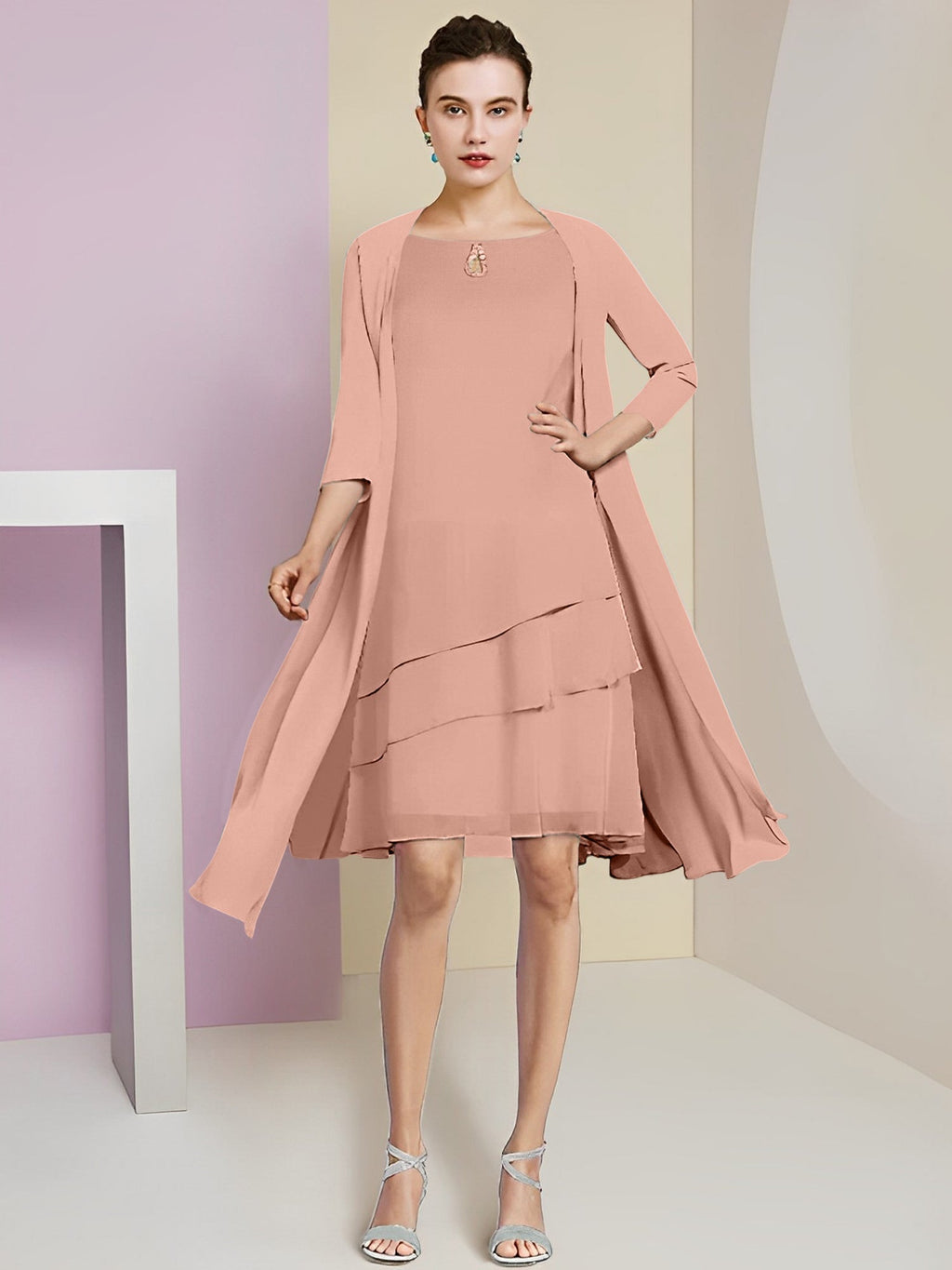 Vestidos de madre de la novia de corte A/princesa con escote joya y largo hasta la rodilla 