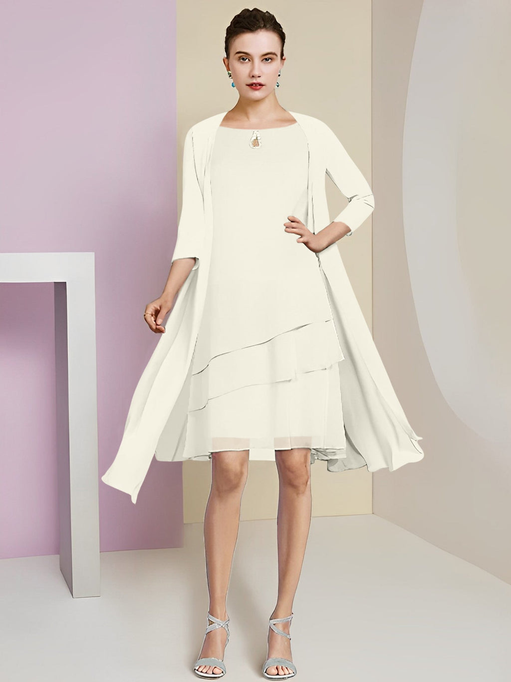 Vestidos de madre de la novia de corte A/princesa con escote joya y largo hasta la rodilla 