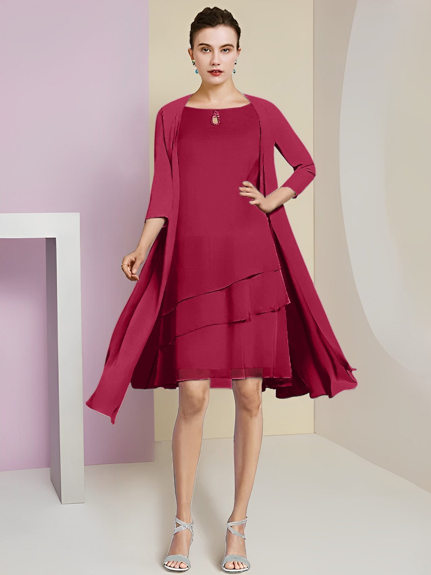 Vestidos de madre de la novia de corte A/princesa con escote joya y largo hasta la rodilla 