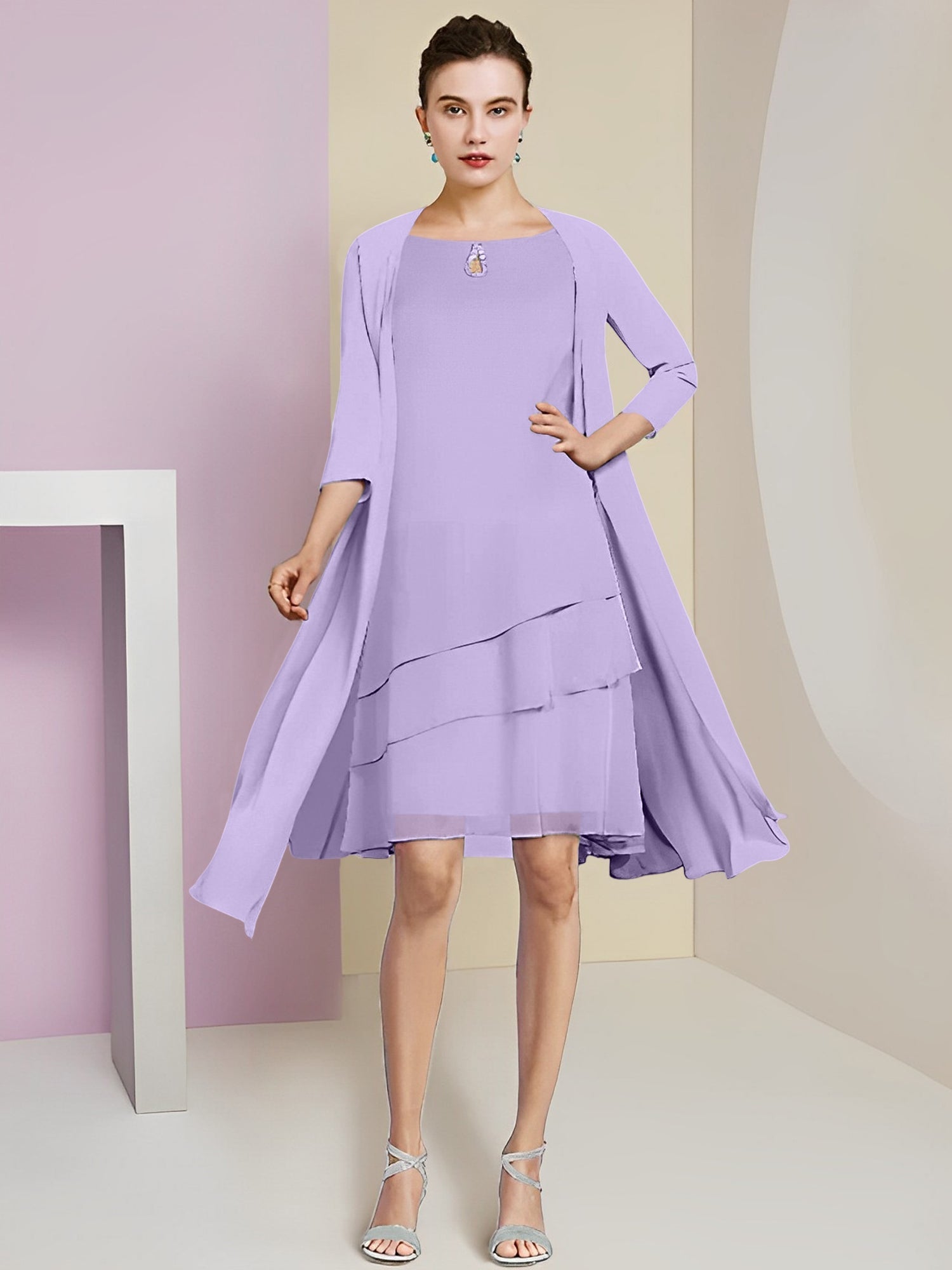 Vestidos de madre de la novia de corte A/princesa con escote joya y largo hasta la rodilla 