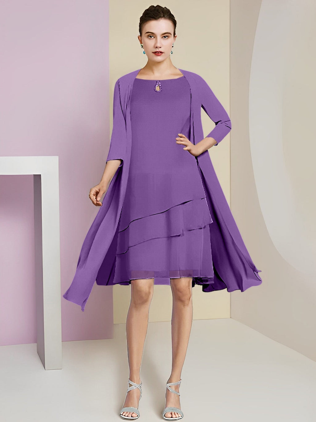 Vestidos de madre de la novia de corte A/princesa con escote joya y largo hasta la rodilla 