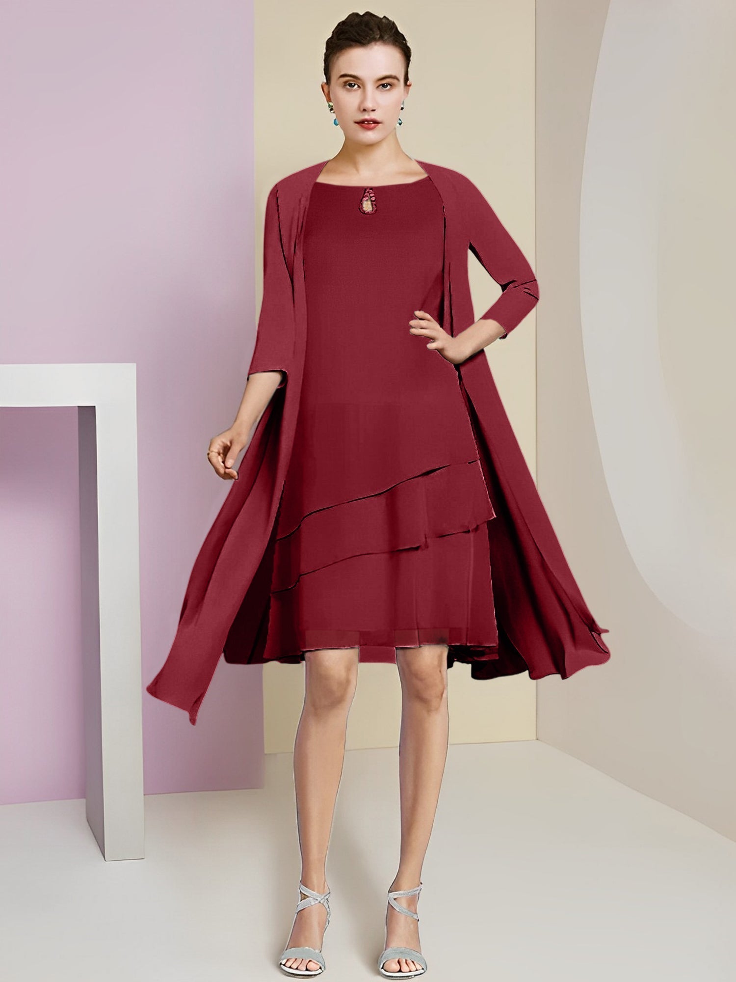 Vestidos de madre de la novia de corte A/princesa con escote joya y largo hasta la rodilla 
