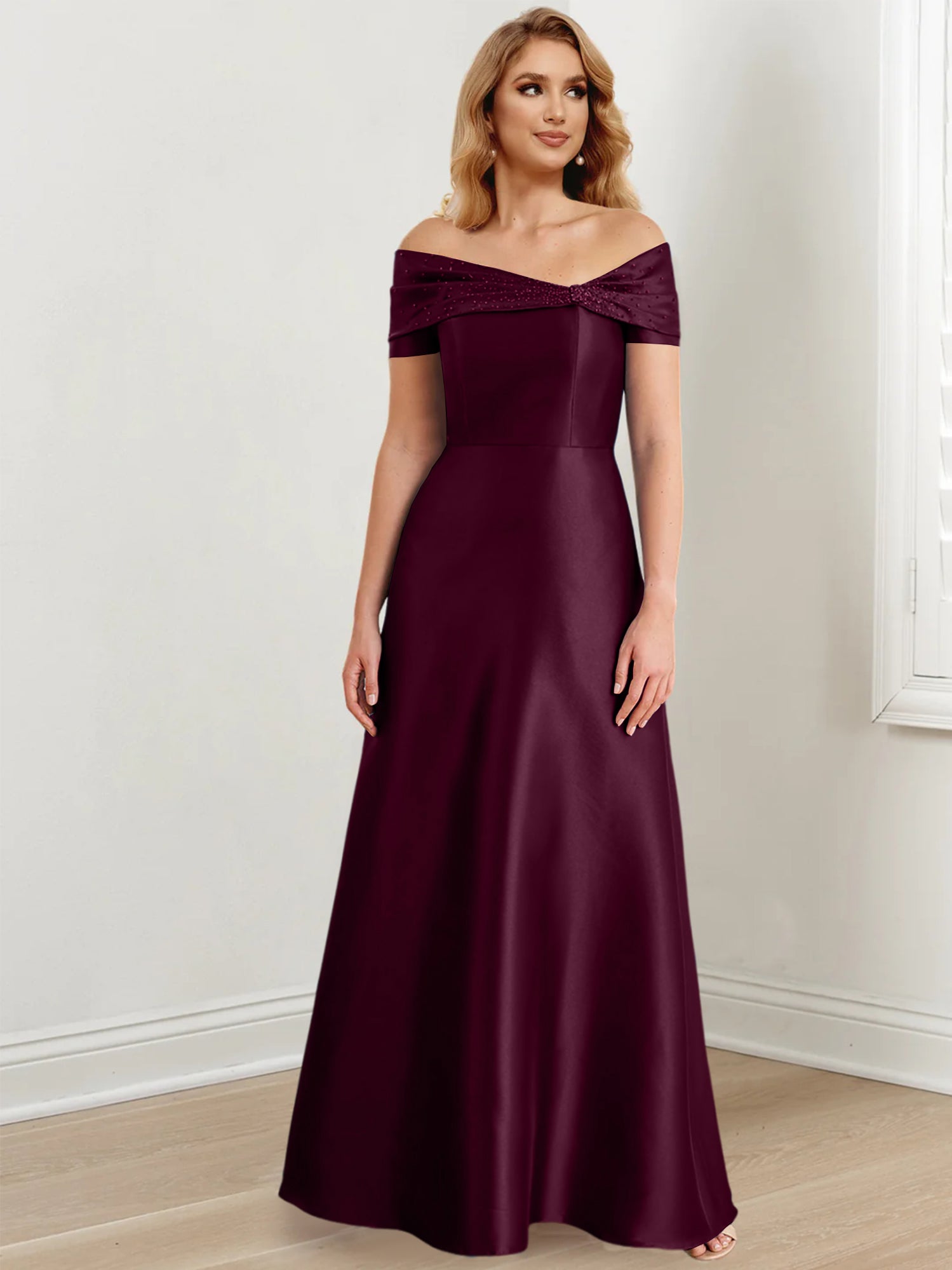 A-Linien-/Prinzessinnen-Kleid mit schulterfreiem Ausschnitt und bodenlang für die Mutter der Braut 