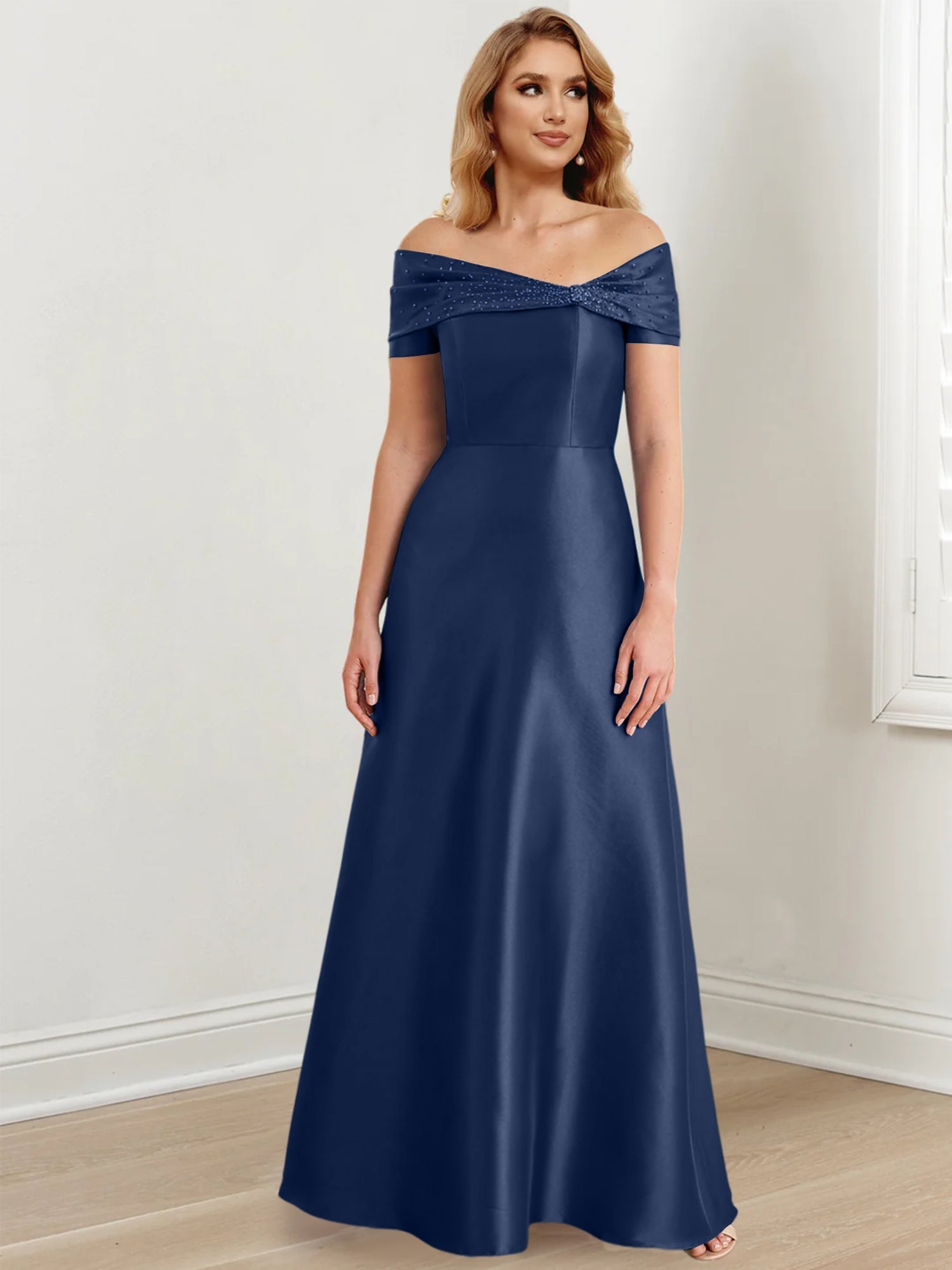 A-Linien-/Prinzessinnen-Kleid mit schulterfreiem Ausschnitt und bodenlang für die Mutter der Braut 