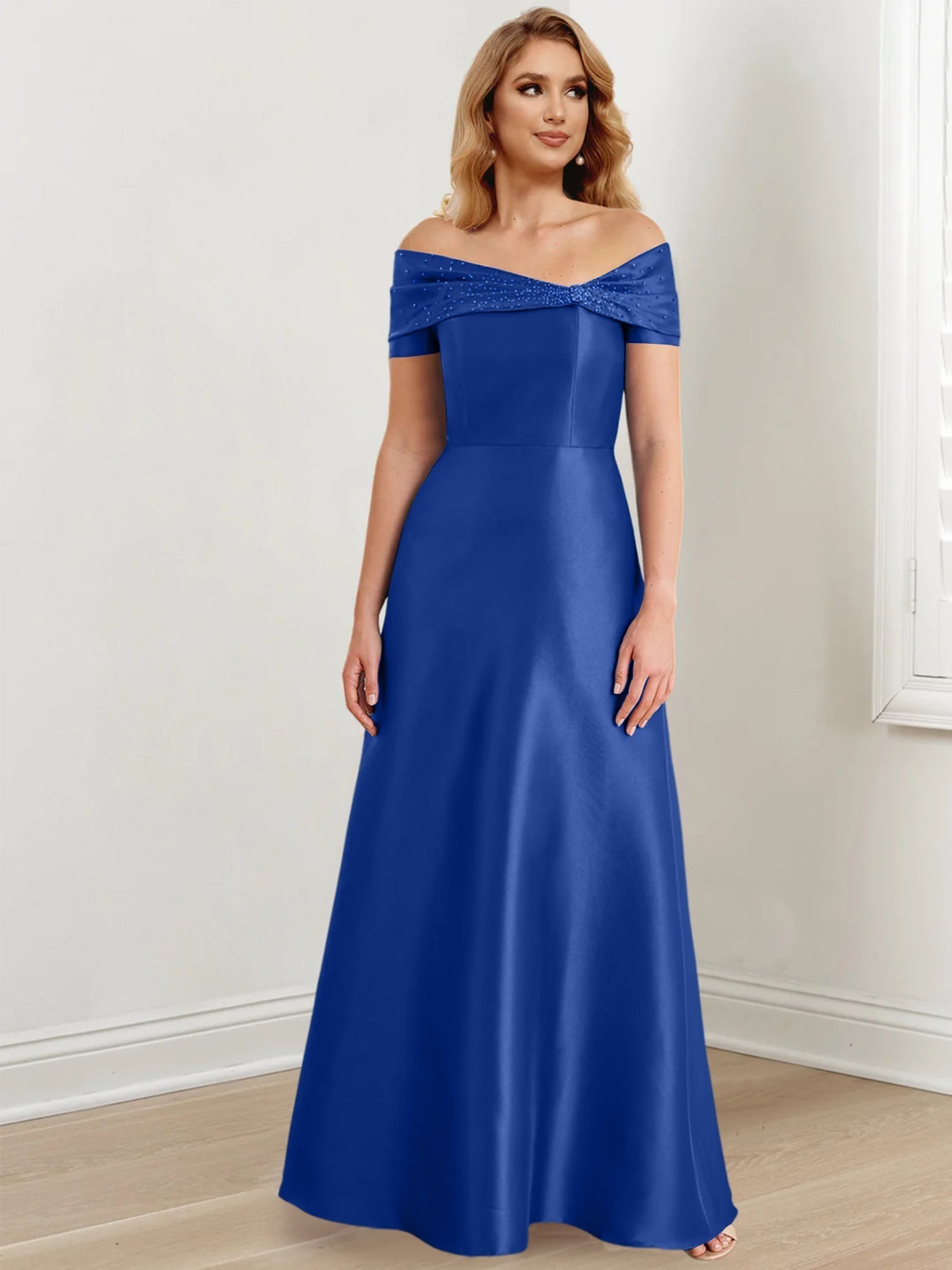 A-Linien-/Prinzessinnen-Kleid mit schulterfreiem Ausschnitt und bodenlang für die Mutter der Braut 