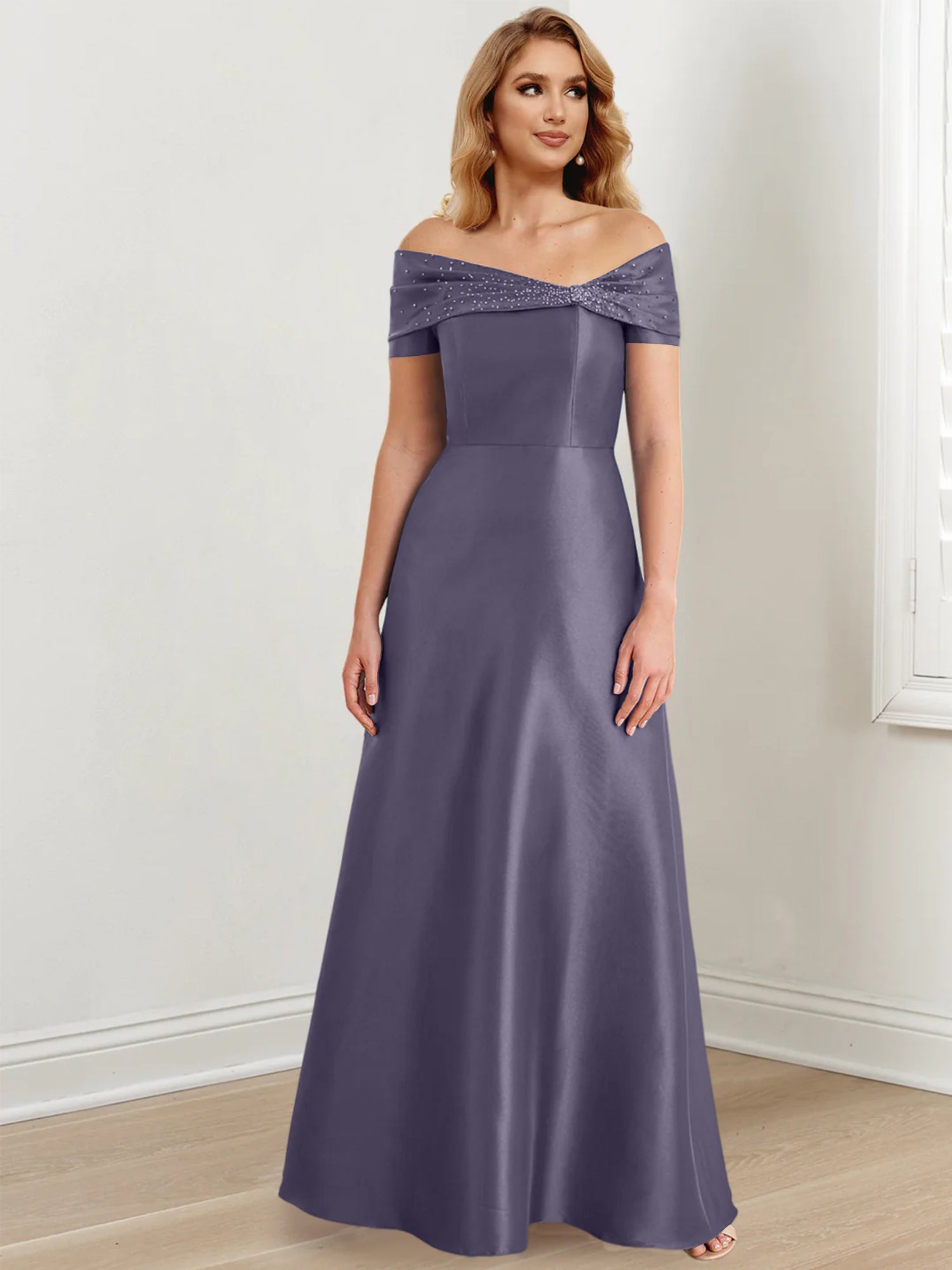 A-Linien-/Prinzessinnen-Kleid mit schulterfreiem Ausschnitt und bodenlang für die Mutter der Braut 