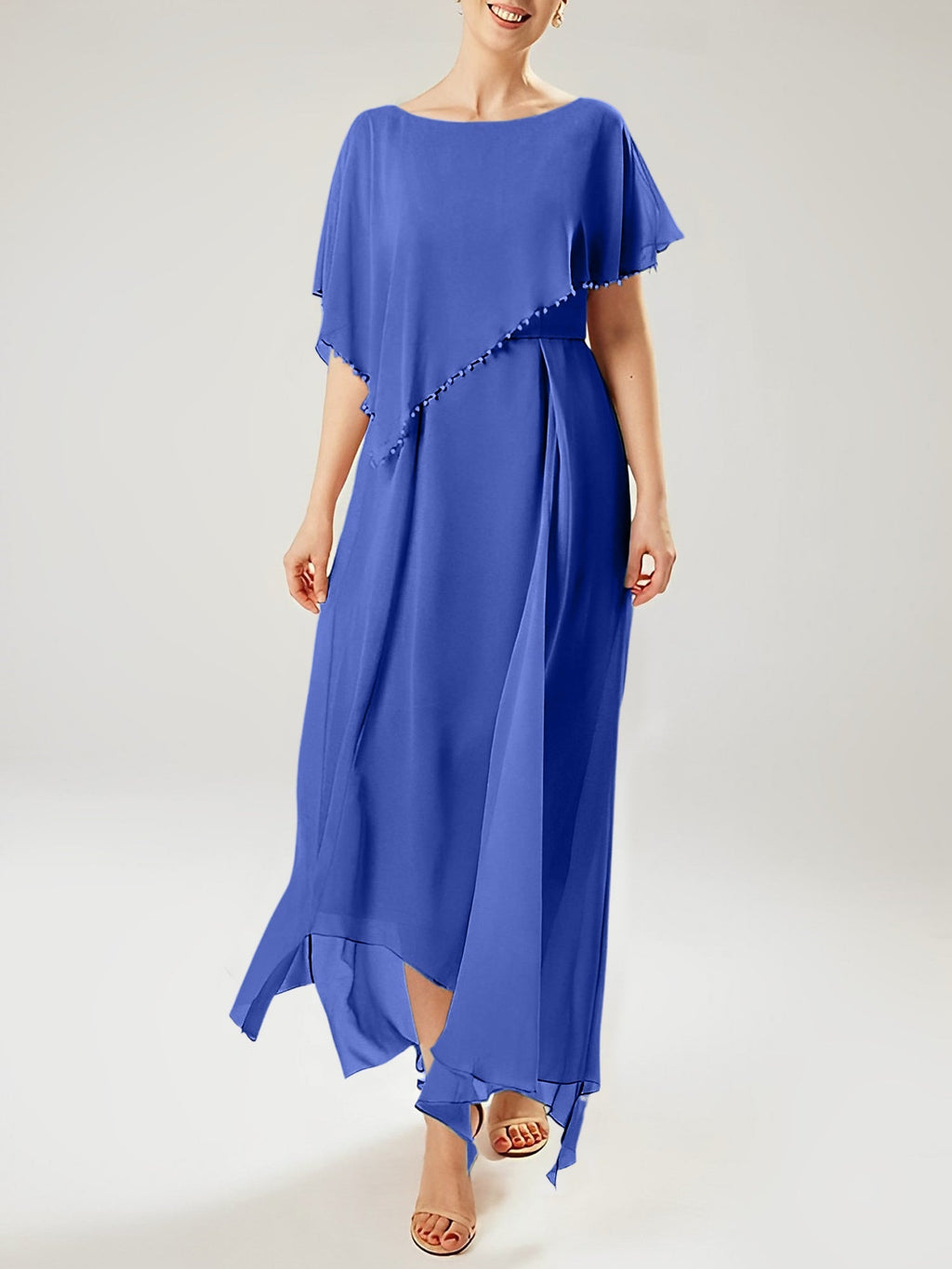 Vestidos de madre de la novia con mangas cortas, corte tubo/columna y borlas 