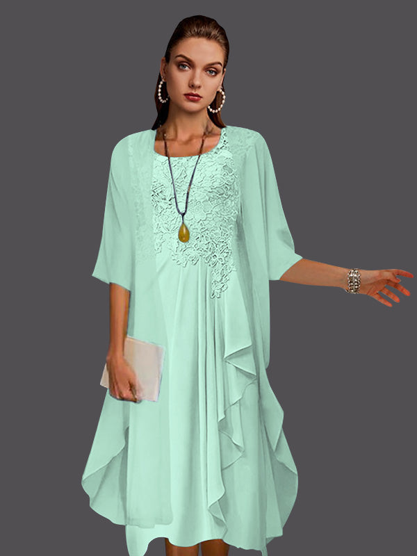 Zweiteiliges, ärmelloses A-Linien-Kleid aus Chiffonspitze mit Faltenapplikationen 