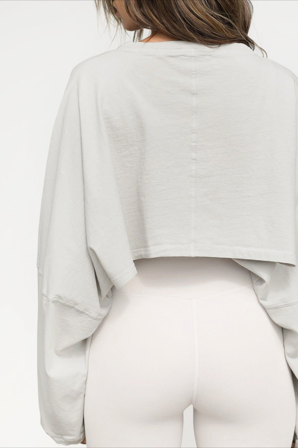 Solid Cropped Crew Neck Sweatshirt