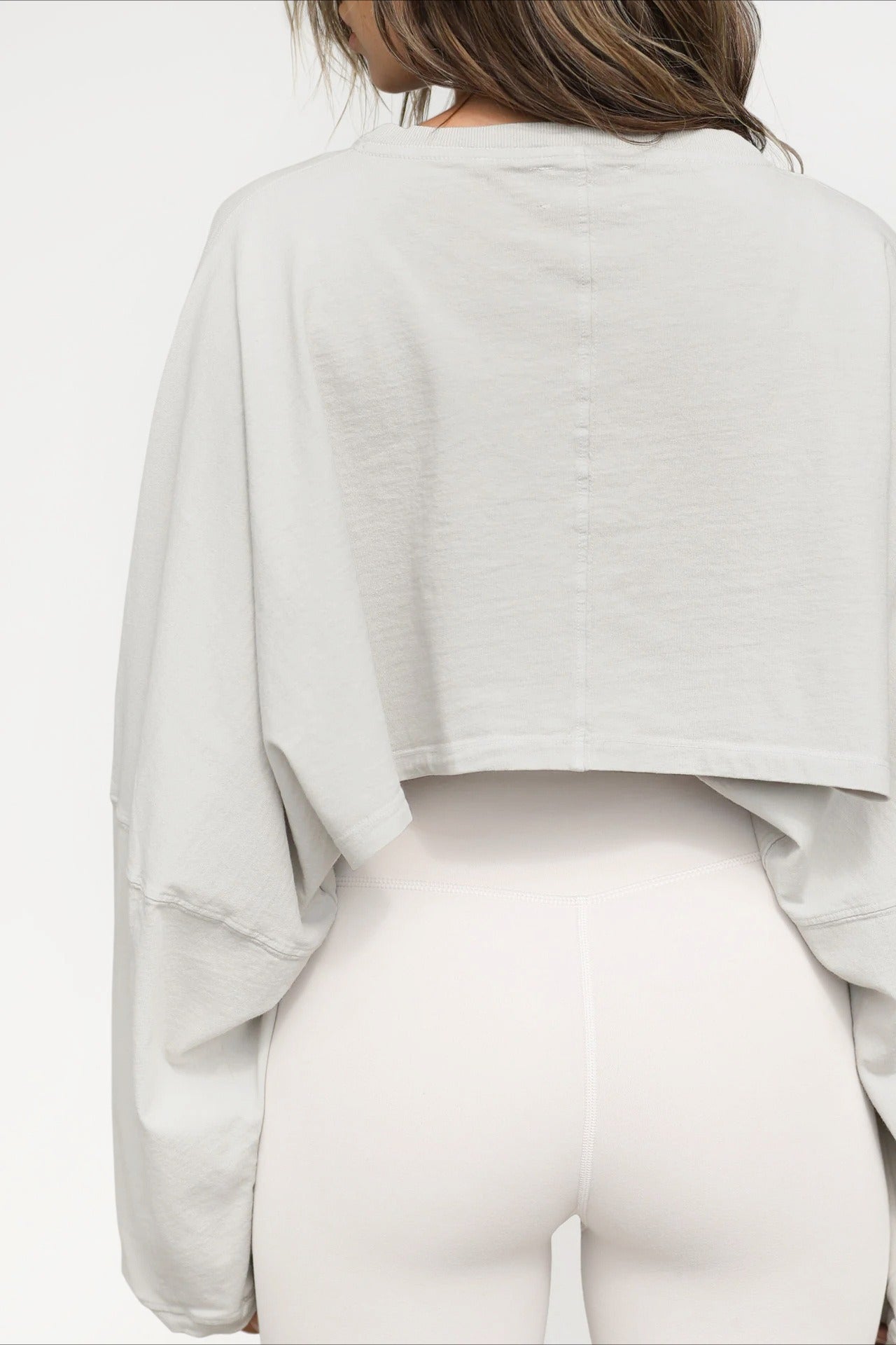 Solid Cropped Crew Neck Sweatshirt