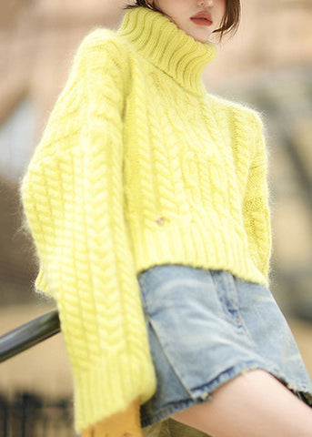 Suéteres de punto cortos Ma Hai Mao gruesos de cuello alto amarillos de moda para invierno 