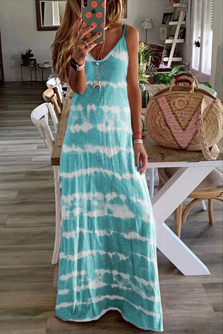 Vestido largo informal con cuello en V y tirantes finos de Meridress