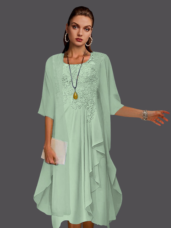 Zweiteiliges, ärmelloses A-Linien-Kleid aus Chiffonspitze mit Faltenapplikationen 