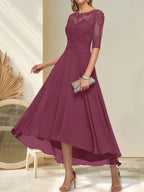 A-Linien-Kleid mit U-Boot-Ausschnitt, Illusion-Effekt, asymmetrischem Chiffon-Spitzenbesatz und Paillettenstickerei für die Mutter der Braut.
