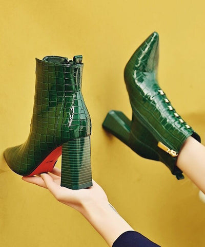 Edle graue Stiefel mit Reißverschluss und klobigem Absatz und spitzer Zehenpartie 
