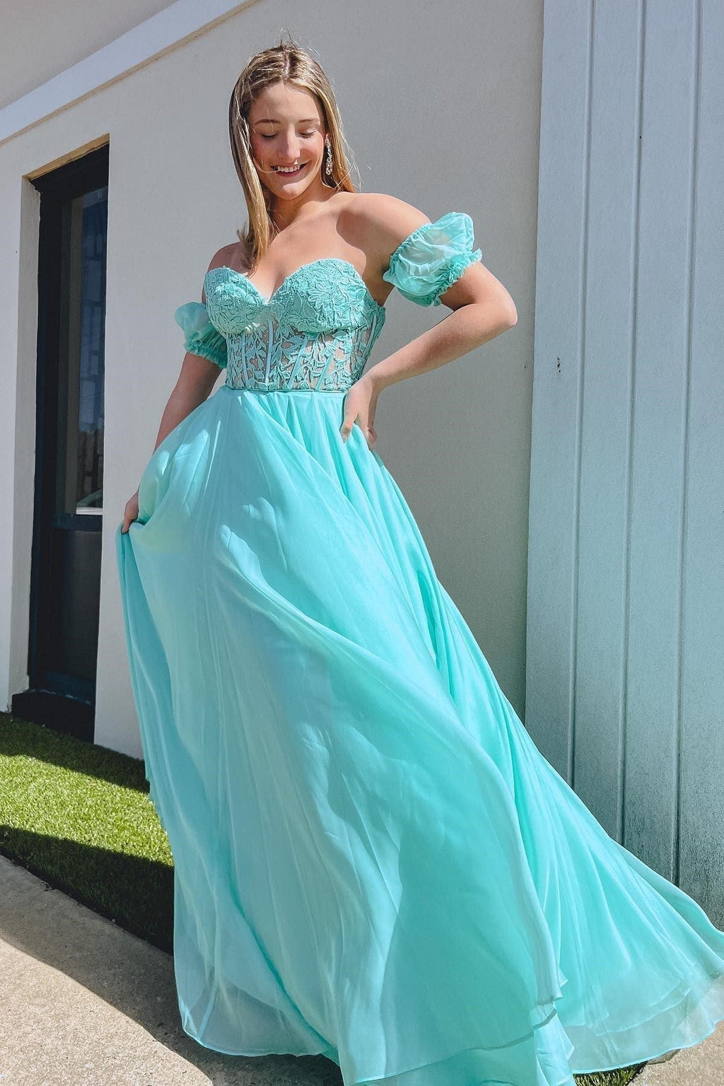 A-Linien-Chiffon-Abendkleid mit herzförmigem Ausschnitt und Puffärmeln
