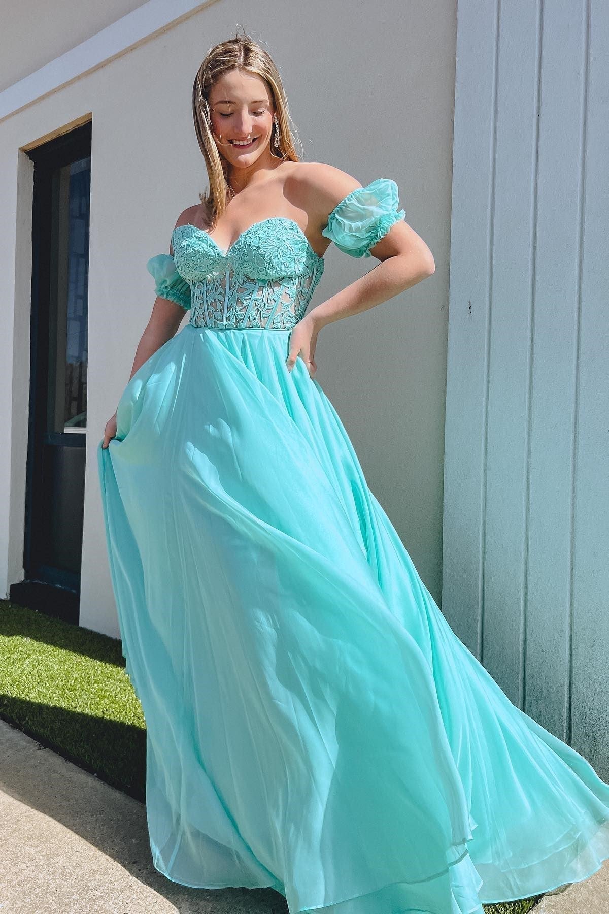 A-Linien-Chiffon-Abendkleid mit herzförmigem Ausschnitt und Puffärmeln