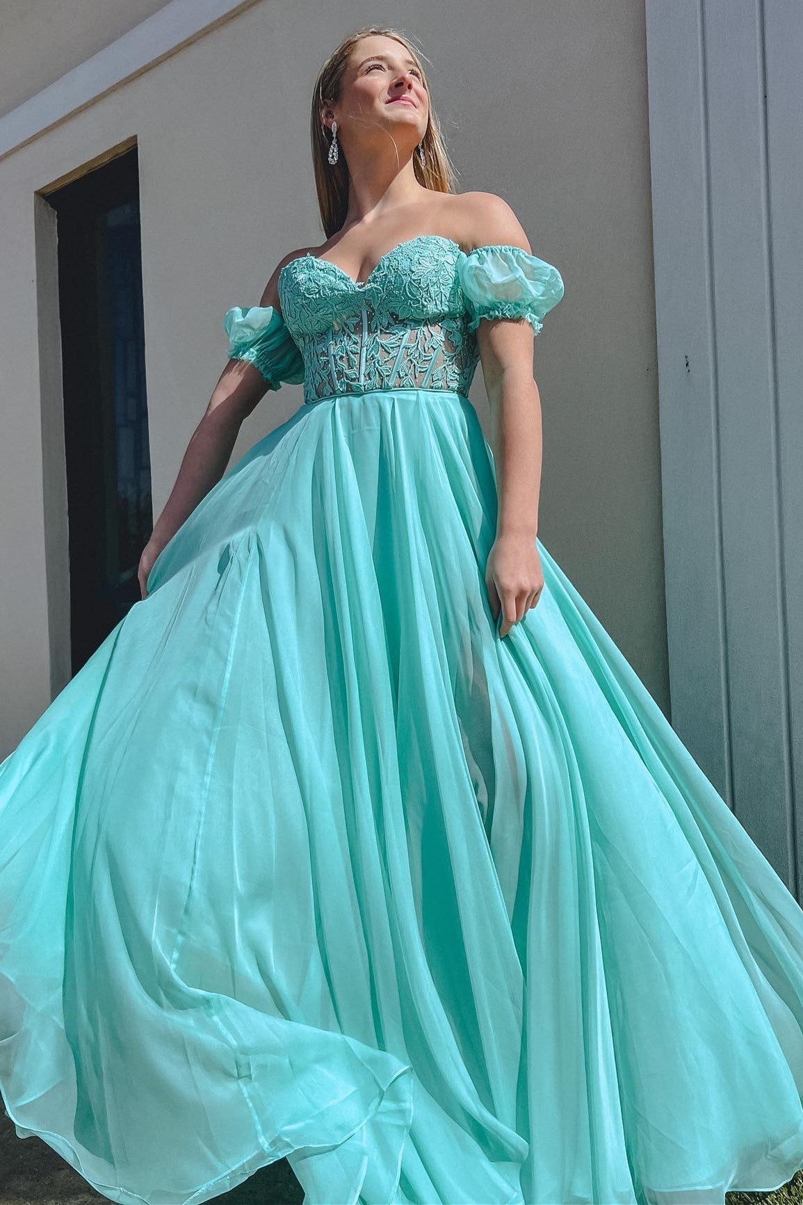 A-Linien-Chiffon-Abendkleid mit herzförmigem Ausschnitt und Puffärmeln