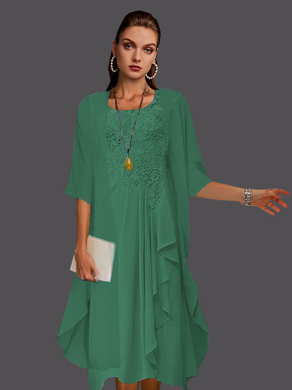 Zweiteiliges, ärmelloses A-Linien-Kleid aus Chiffonspitze mit Faltenapplikationen 