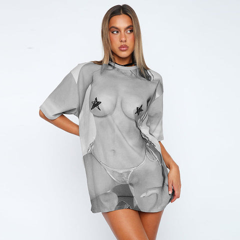 Camiseta holgada larga con estampado urbano que cubre la cadera para mujer 