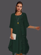 Zweiteiliges, ärmelloses A-Linien-Kleid aus Chiffonspitze mit Faltenapplikationen 