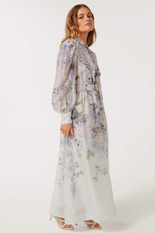 Langärmliges Maxikleid mit Spitzenblumenmuster und Knöpfen und Gürtel 