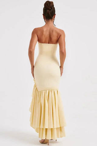 Sexy schulterfreies, schmal geschnittenes Maxikleid mit unregelmäßigem Saum 