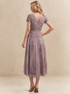 A-Linien-Kleid aus Tüllspitze mit Rundhalsausschnitt und Teelänge für die Mutter der Braut 