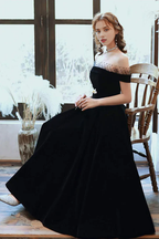 Schulterfreies Samt-Partykleid Abschlussballkleid Abendkleid Hochzeitsgast-Kleider