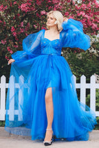 A-Linien-Abendkleid aus Satintüll mit langen Ärmeln und Schlitz
