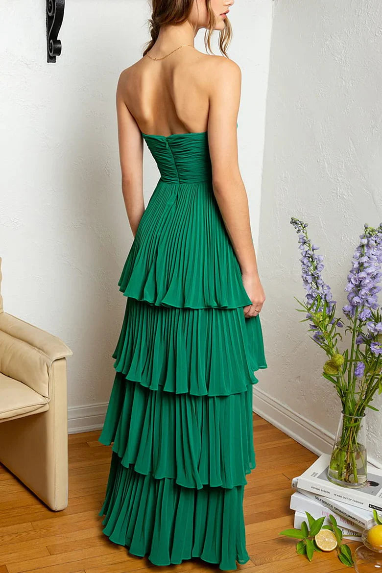 Vestido formal largo multicapa sin tirantes verde esmeralda