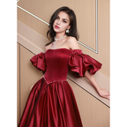 Vestido de fiesta largo de satén con cuentas y mangas abullonadas de princesa en forma de A